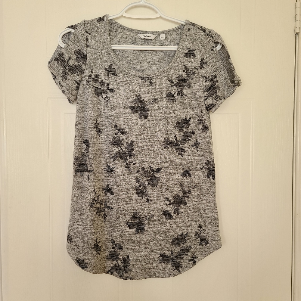 Reitmans Gray Floral Top. XXS.